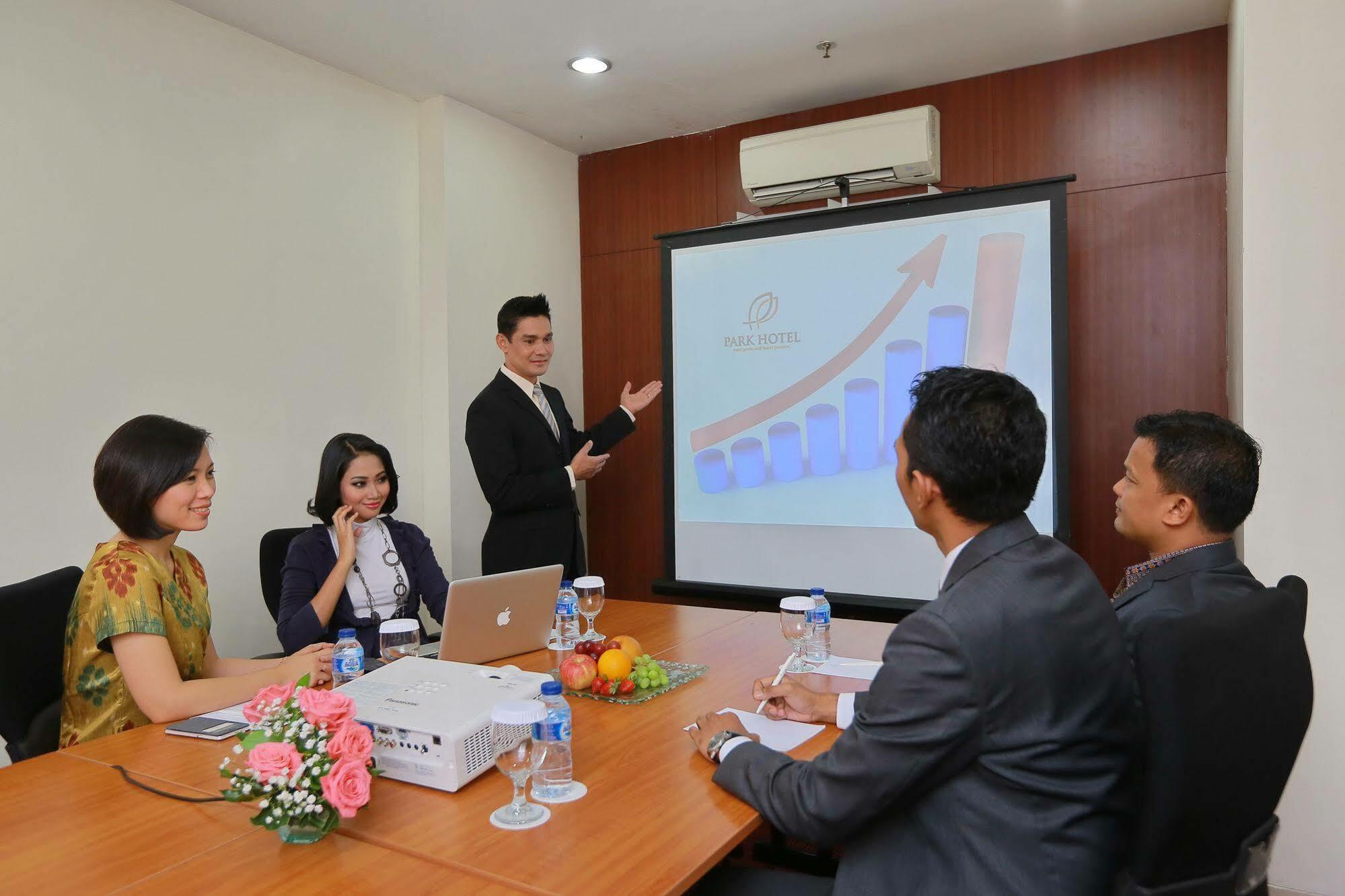 พาร์ค โฮเต็ล จาวัง จาร์กาตา Hotel จาการ์ตา ภายนอก รูปภาพ